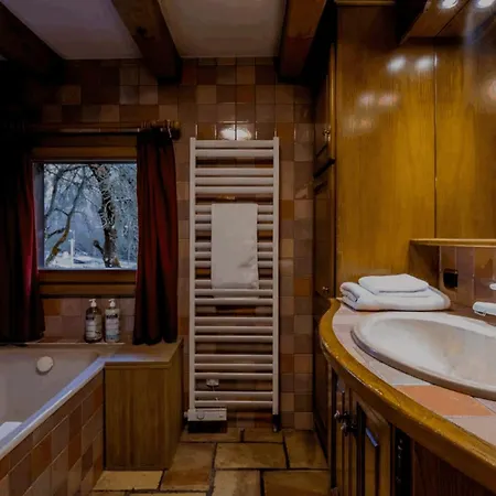 Maison Perrier Holiday home *