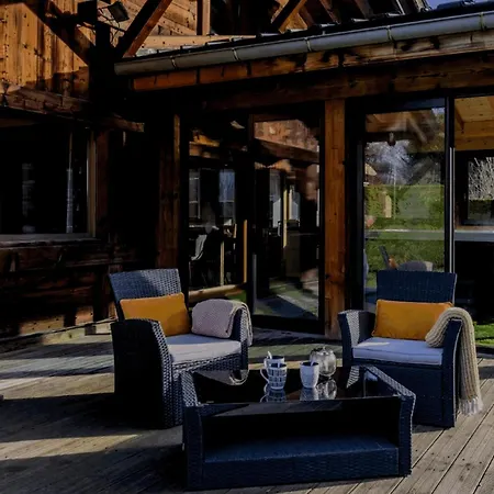 Holiday home Maison Perrier